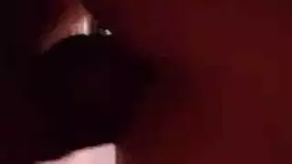 مشهد بورن صريح: آنابيلا في وضعية الفارسة والجنس الفموي