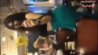 رقص خاص على الحضن من راقصة كباريه وقحة