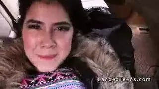 لقطات إغراء لشرج مفتوح وشفرات فرج