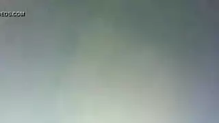 هاواي على ركبتيها صب