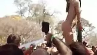 فعل شرجي قاسي في جماعي مع عجوز