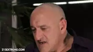 حوريات ليبيات مغريات جاهزات لـ هاردكور