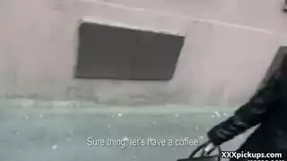 أمص اضخم حرشفة ق ضيب لايتسع بفمي