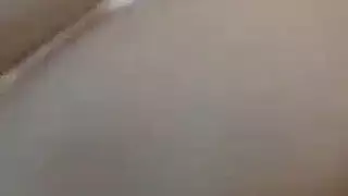 يقنع زوجته بممارسة الجنس مع رئيسه في العمل