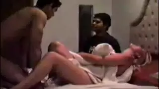 صور أزبار مختونة ساخنة وأزبار غير محتونة