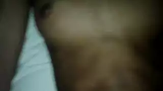 أوضاع جنسية جماعية بقضيب بلاستيكي مضاجعة بقوة بواسطة آلة