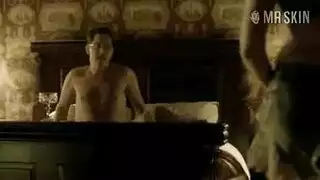 منىى