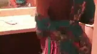 مؤخرة عربية تُصفع وتُنكح في العمل