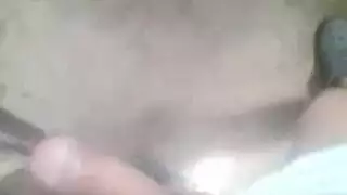 قضيب كونان الكبير يضاجع ويقذف على أثداء ضخمة