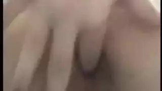 عاهرات الغابة يتم اغتصابهن: نكاح جماعي علني إكس إكس إكس