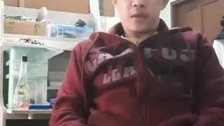 قطّة مثيرة ألكسيس فوكس تفضل القضيب على العقول في جنس عنيف