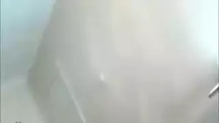 تم ربط الجبهة الآسيوية الساخنة ومارس الجنس أمام شريكها واستمتع بها كثيرًا
