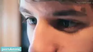 ام تسخن على ابنها وبنتها