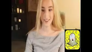 عرض إكس إكس إكس: فتاة الإنترنت الشهية تكشف كل شيء