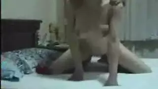 حفلة نكاح عربية هاوية: بث مباشر لفرجها المتسع