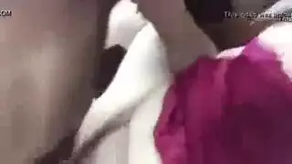 سكس عراقي حار: زوجة curves تأخذ زباً صلباً وتنهار بصوت عالٍ