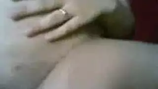مص عميق لزب أسمر كبير ثم قذف داخل كسها المُشبع
