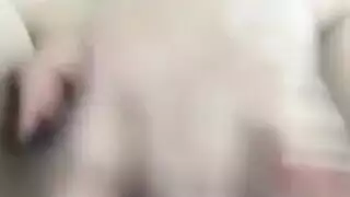 نجمة سكس عارية ساخنة ممحونة تدعك كسها تستتمني