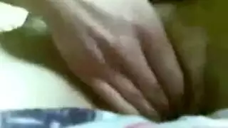 مراهقة شقراء هاوية تأخذ دسار عملاق على بظرها