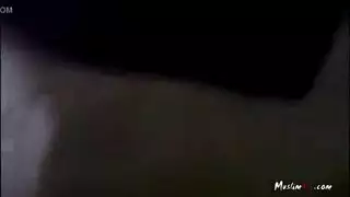 رغبات سرية: الجمال المحجّب يكشف كل شيء في مكالمة فيديو