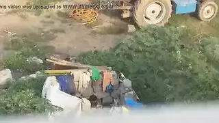 شقراء ساخنة تفتح ساقيها لقضيب كبير