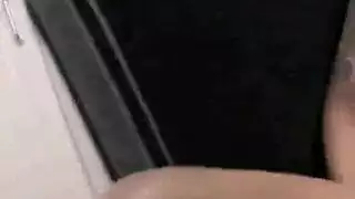 الاصبع تبول وفرك الكس