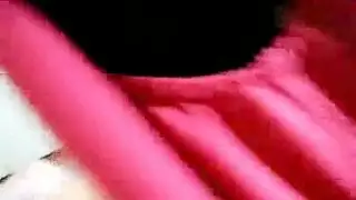 ممارسة الجنس بالهزاز في بيكيني أخضر: مشهد لوسي الفردي الساخن