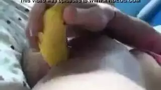 موز طويل ذو أرجل سيدة
