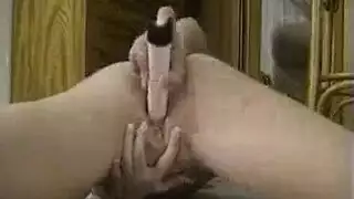 بصاق أنيق زوجة في الثلاثية