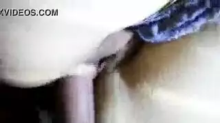 ثلاثية مع أم مثيرة مع نشوة تدفق السوائل