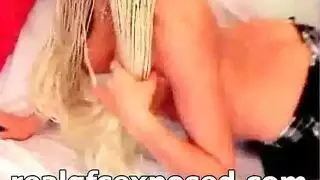 الخضوع الكامل للأقدام والمعاملة الجنسية الخشنة