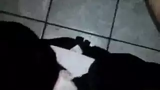 مقطع إباحي – مبلل ومتوحش