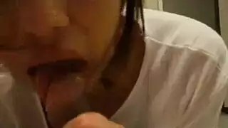 عري علني وجنس على شاطئ اللاذقية
