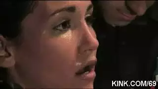 جماع شرجي مكثف يؤدي إلى الصراخ والبكاء