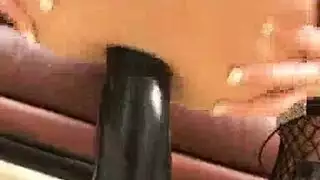 كشف غشاء بكارة إكس إكس إكس دم على الملاءات