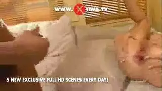 كريمي إكس إكس إكس فوق فرج يقطر