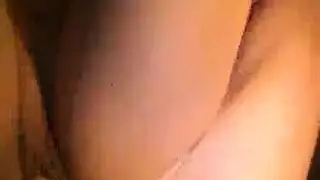 إباحية عالمية مدبلجة: كلام عربي جنسي أثناء النيك
