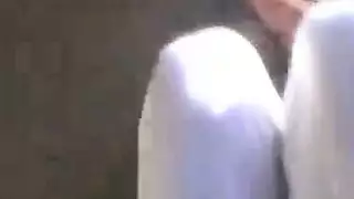 غافلة وتُهيمن عليها في السرير