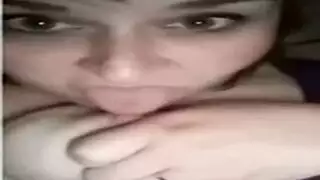سحاقيات فرنسيات هاويات يهيجن بقضيب اصطناعي