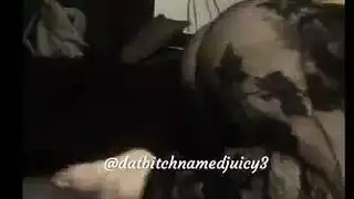 الحلمات كبيرة نائب الرئيس البلع