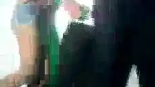 جلسة سكس مضيفة طيران في نادي الميل العالي