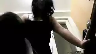 فانتازيا سكس الدورة – قذف غير محمي أثناء النزيف