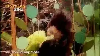 مشهد قذف داخلي كامل: مني يقطر من فرجها المُداعَب