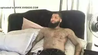 فيلم إثني رباعي: تدليك الفرج حتى قذف الجميع