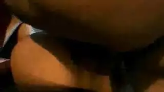 عذراء مصرية يتم تمزيق غشاء بكارتها في ليلة الدخلة