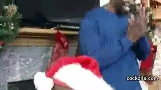 الجمال الأسود يمارس الجنس مع زميلها باستخدام الهزاز وآلة الجماع