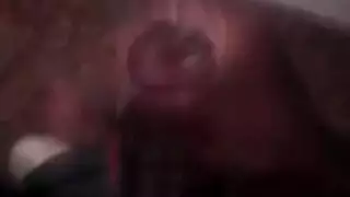 تقطر رطوبة وأقذف لمشاهدة هذا الفيديو الإباحي