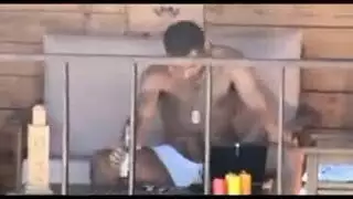 رجل مستقيم يمارس جنسًا شرجيًا صريحًا مع فتى