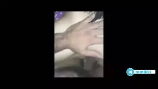 شرموطة سورية تركب زب صلب في مشهد إباحي عنيف