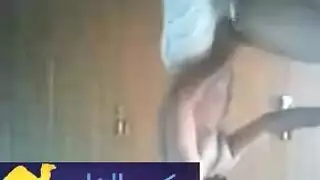 خيال شرجي وقفي: فتاة عراقية تأخذه بقوة في فتحتها الخلفية